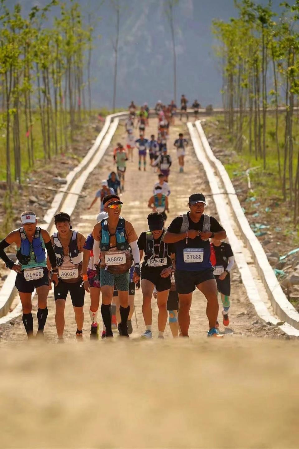 关于乡村越野跑，享受自然的洗礼的信息