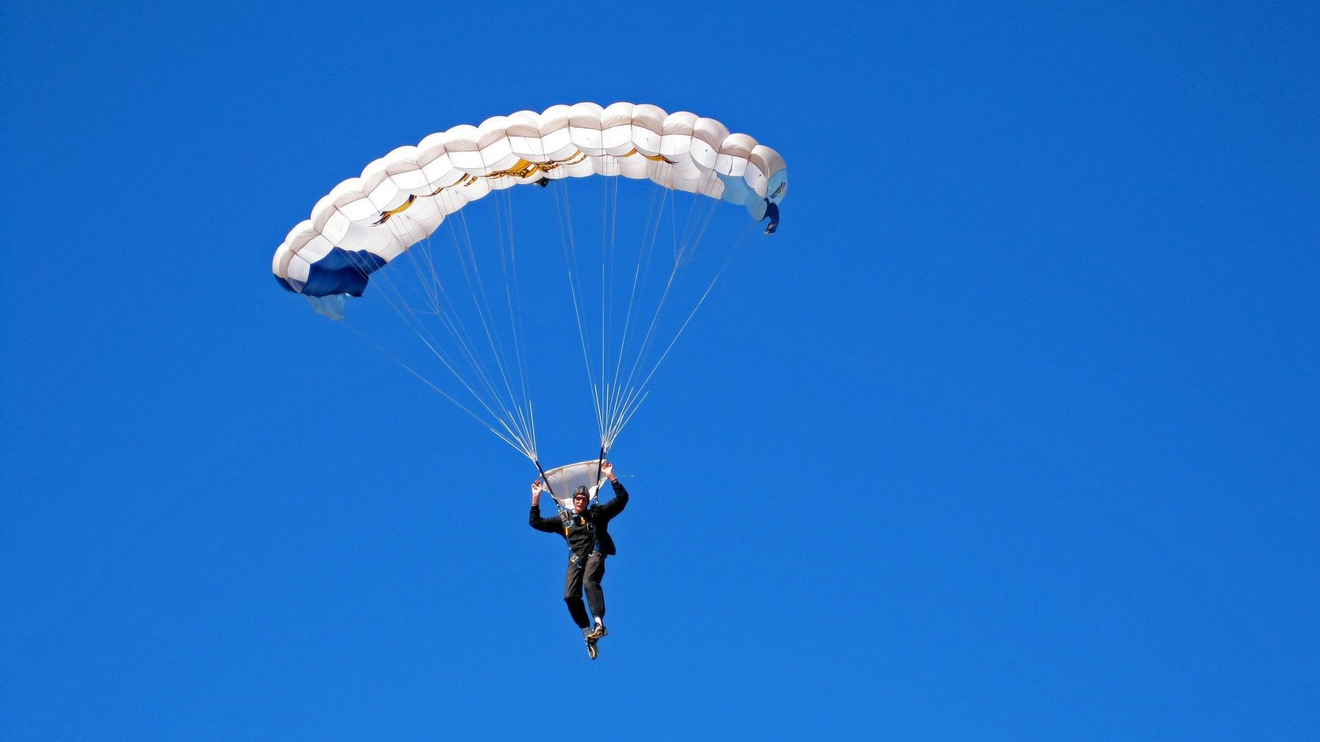 特色高山徒步穿越,挑战高原绝美风光,十大经典徒步穿越路线